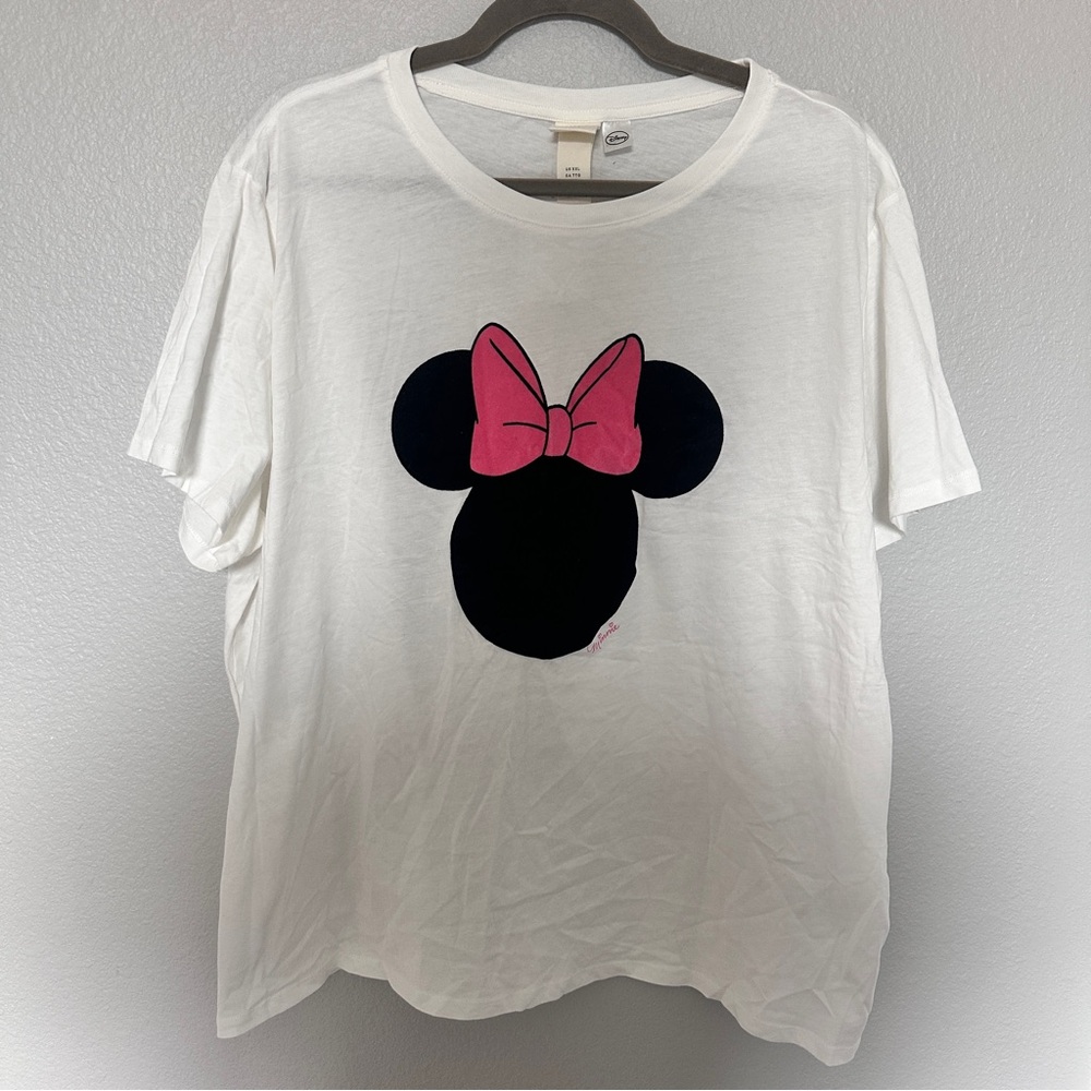 Disney White Tee with Pink Bow Minnie Design
